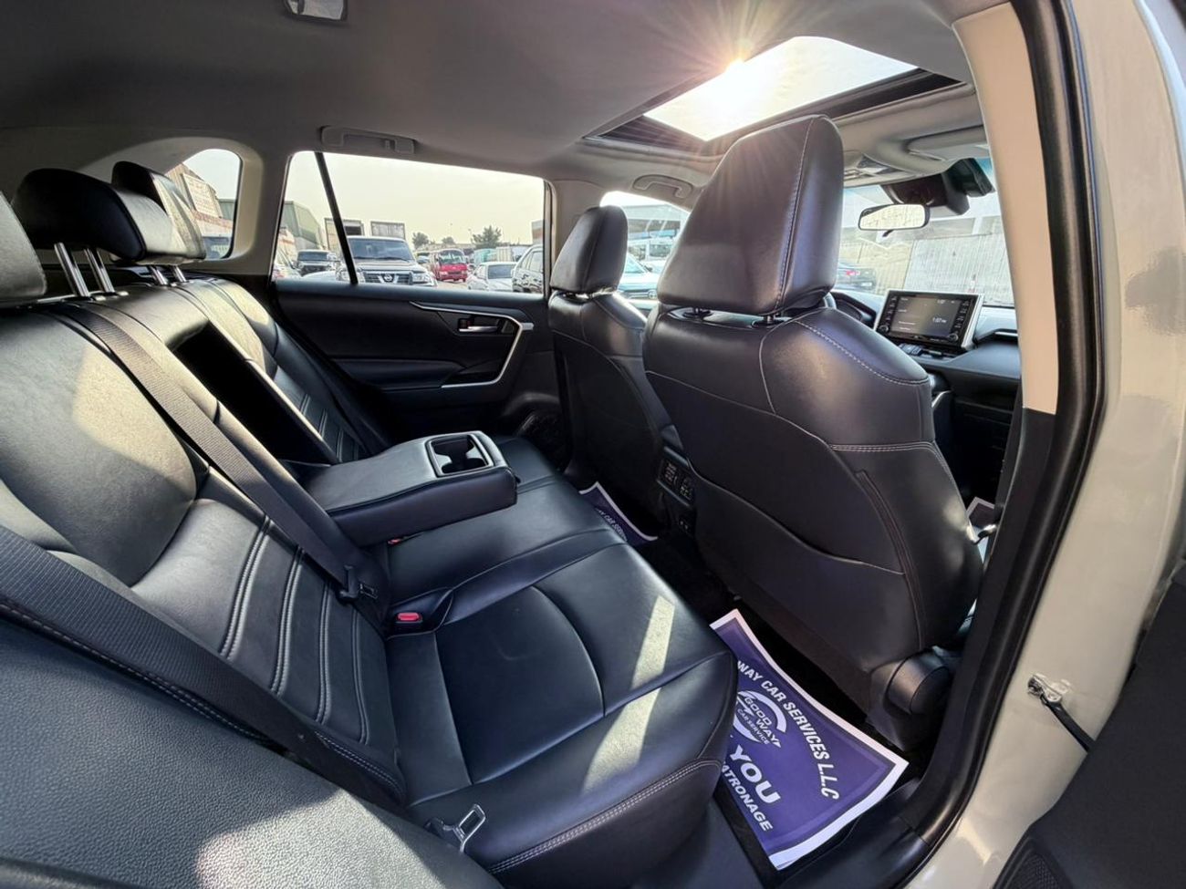 تويوتا راف ٤ XLE 2.0L