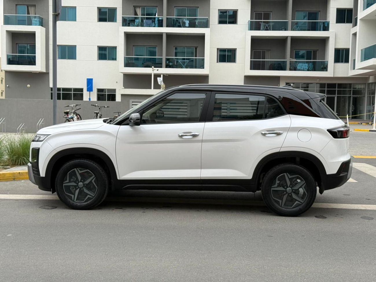 Hyundai Creta Hyundai Creta 1.5L MID Option Plus