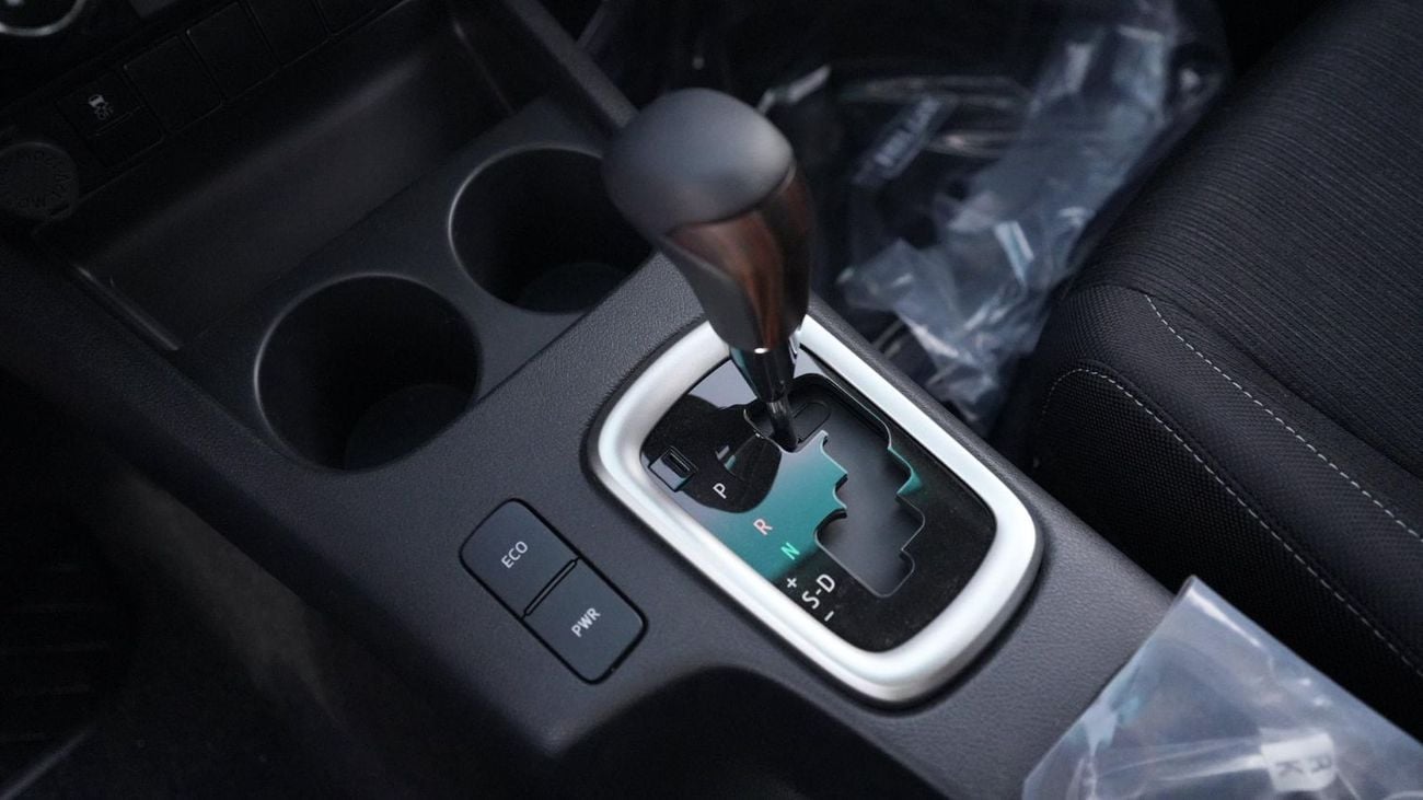 تويوتا هيلوكس GLX 2.7L Double Cab Utility 4WD A/T