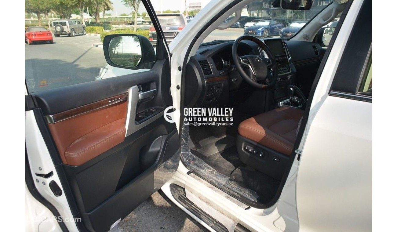 تويوتا لاند كروزر 5.7L VXR GT AUTOMATIC 2020 FOR EXPORT***AVAILABLE @ GREEN VALLEY AUTOMOBILES