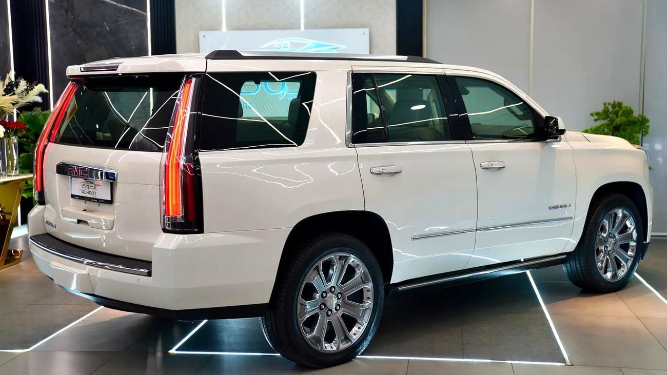 GMC Yukon Denali 6.2L (8 Seater)
