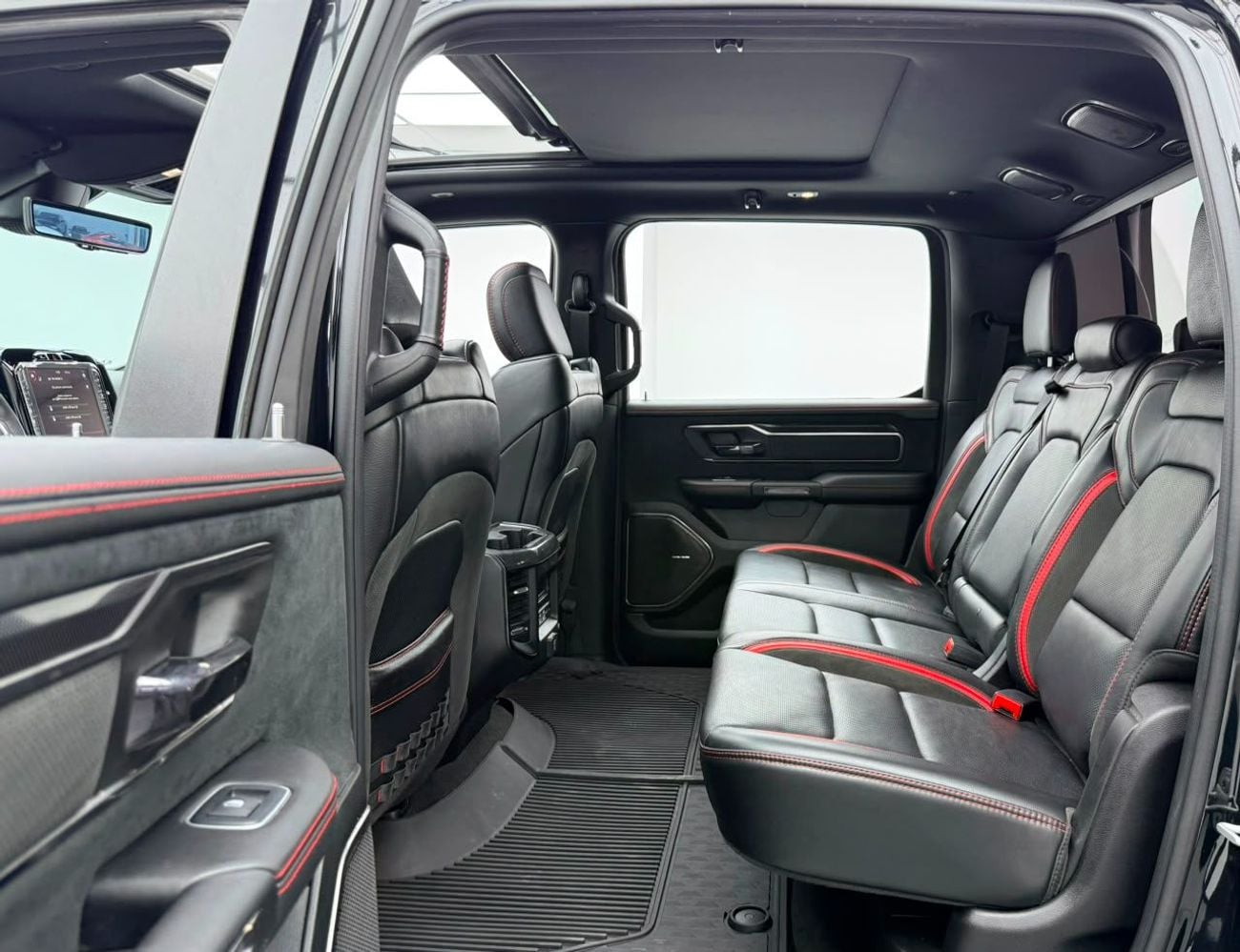 RAM 1500 TRX LUXURY 2021 RAM 1500 TRX V8, Warranty, Full RAM Service History, Low km, Excellent Condition, GCC