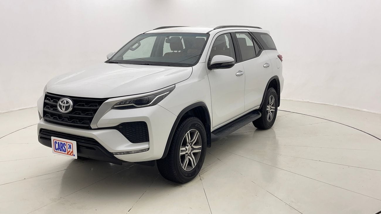 تويوتا فورتونر EXR 2.7 | بدون دفعة مقدمة | اختبار القيادة في المنزل