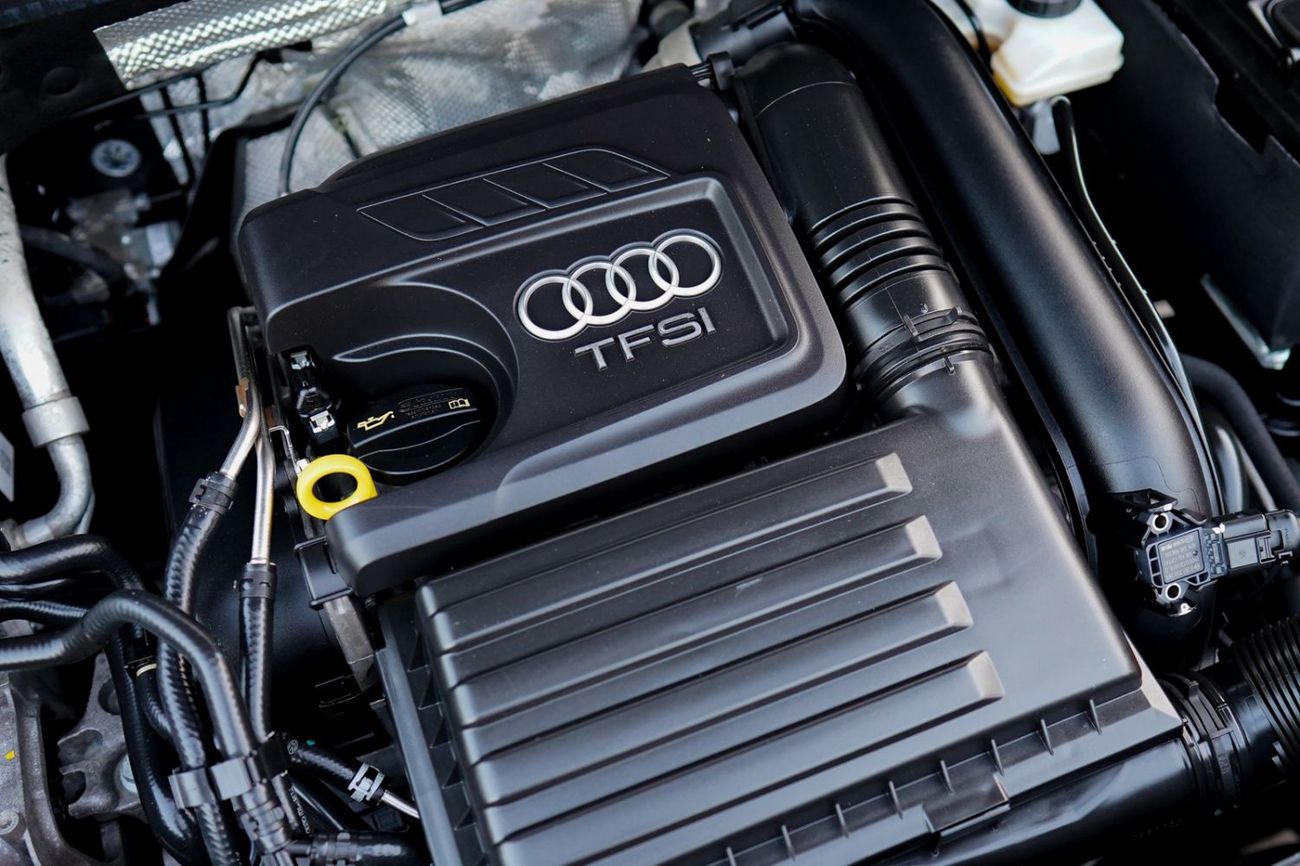 Audi Q3 35 TFSI ADVANCED Audi Q3 35 TFSI 2020 GCC for 1,406.00 AED monthly