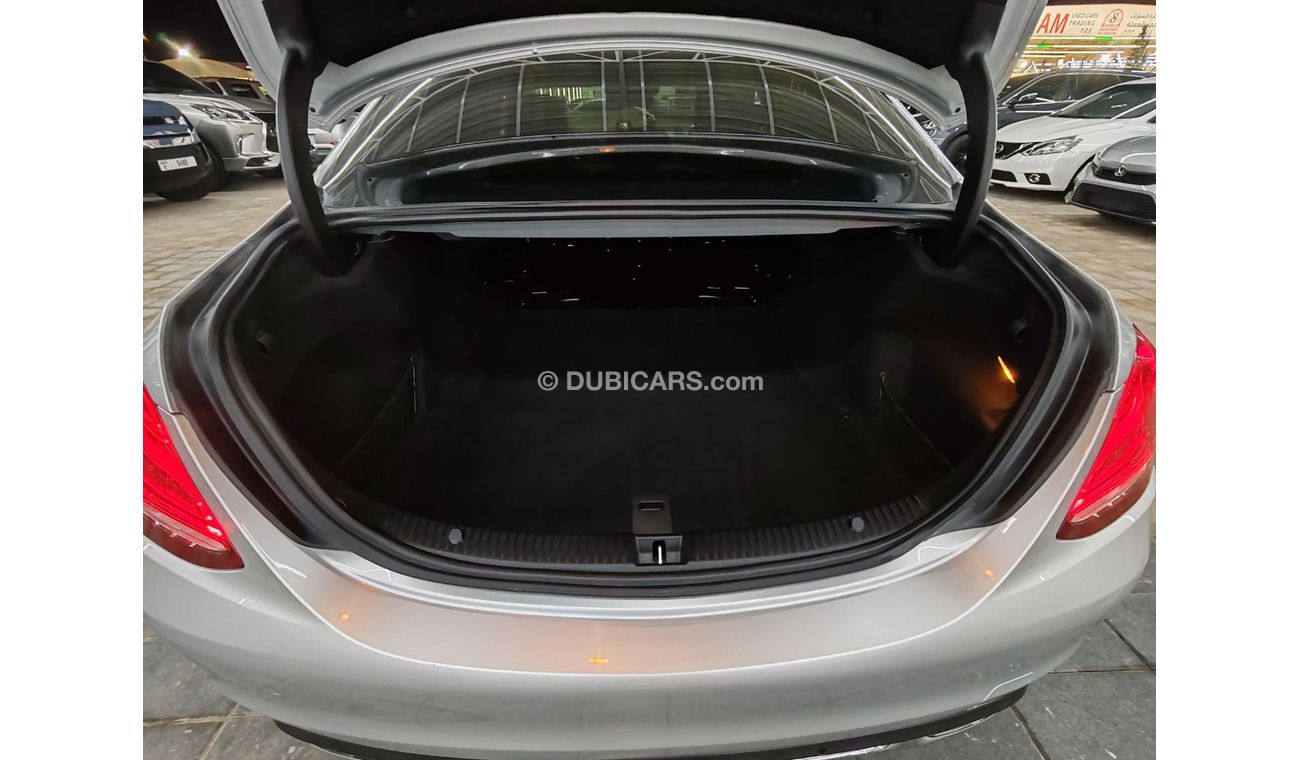 Mercedes-Benz 220 diesel