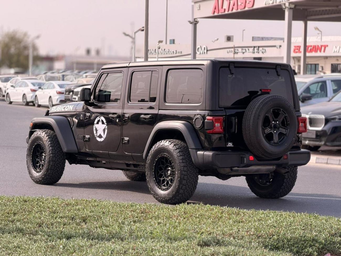 جيب رانجلر Jeep WRANGLER sport 4x4 2.0L  v4 270Hp petrol Engine Colour Black Interior black Transmission Automa