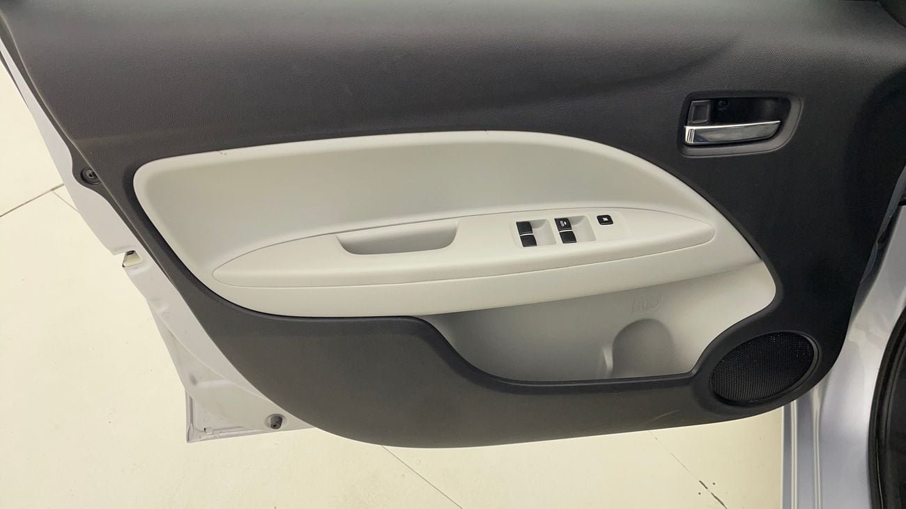 ميتسوبيشي اتراج GLX HIGHLINE 1.2 | بدون دفعة مقدمة | اختبار القيادة في المنزل