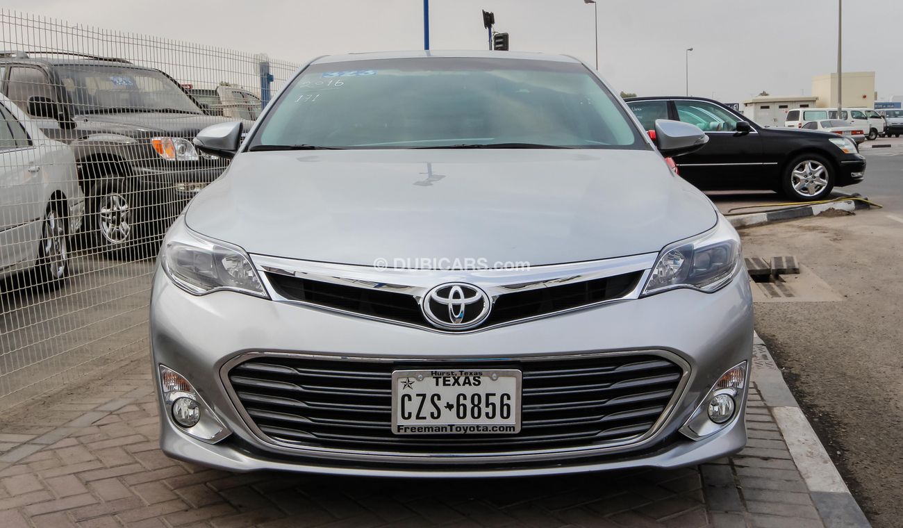 Used Toyota Avalon Limited 2016 for sale in Dubai 89481