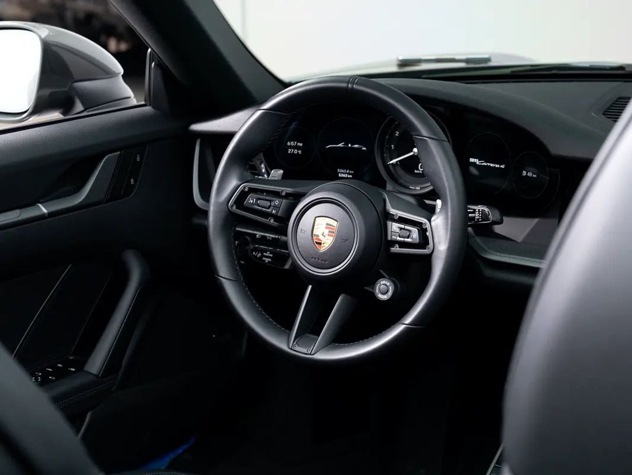 Porsche 911 Al Naboodah WARRANTY till April | Carrera 4