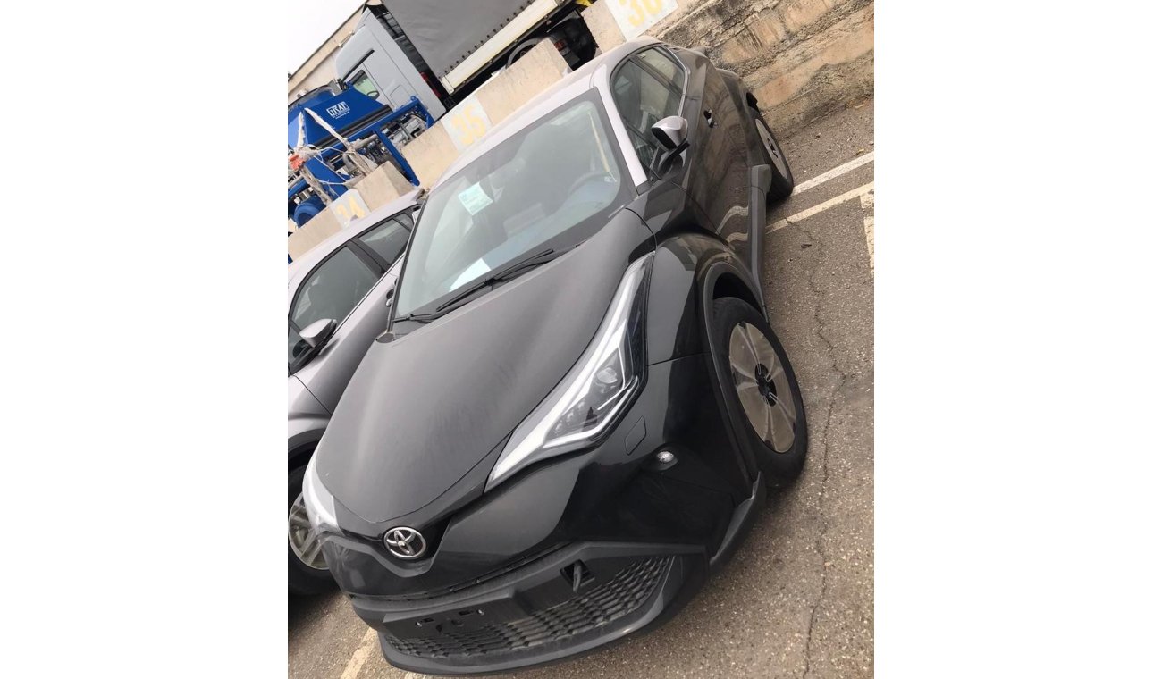 Toyota C-HR 1.2 Petrol 4x4 Turbo 2020 White roof READY STOCK ETA DXB