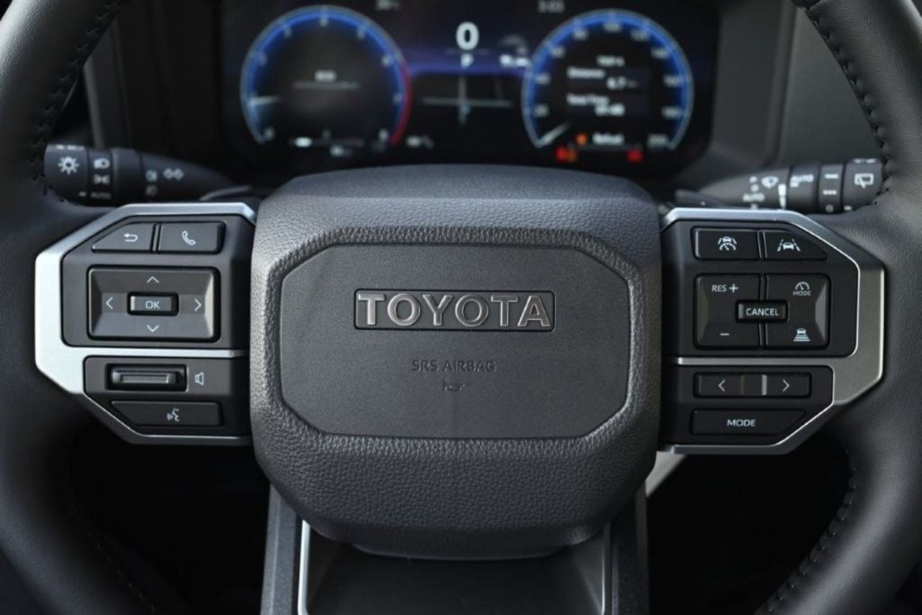 تويوتا برادو VXL 2.4L TURBO PETROL AT