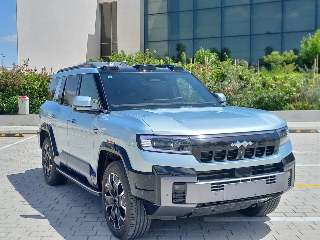 بي واي دي ليوبارد 8 Smart and Brave Flagship Edition (7 Seats)