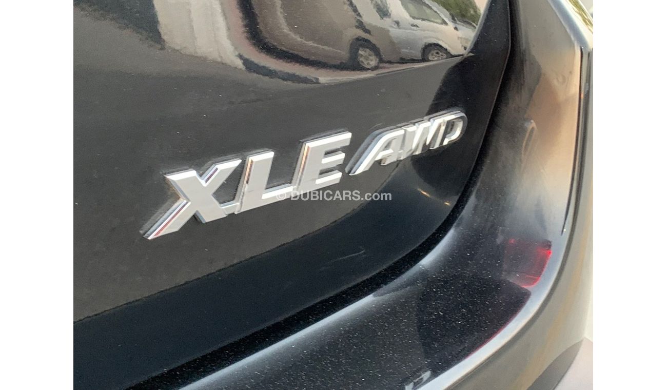 Toyota Highlander 2017 TOYOTA HIGHLANDER XLE 4x4