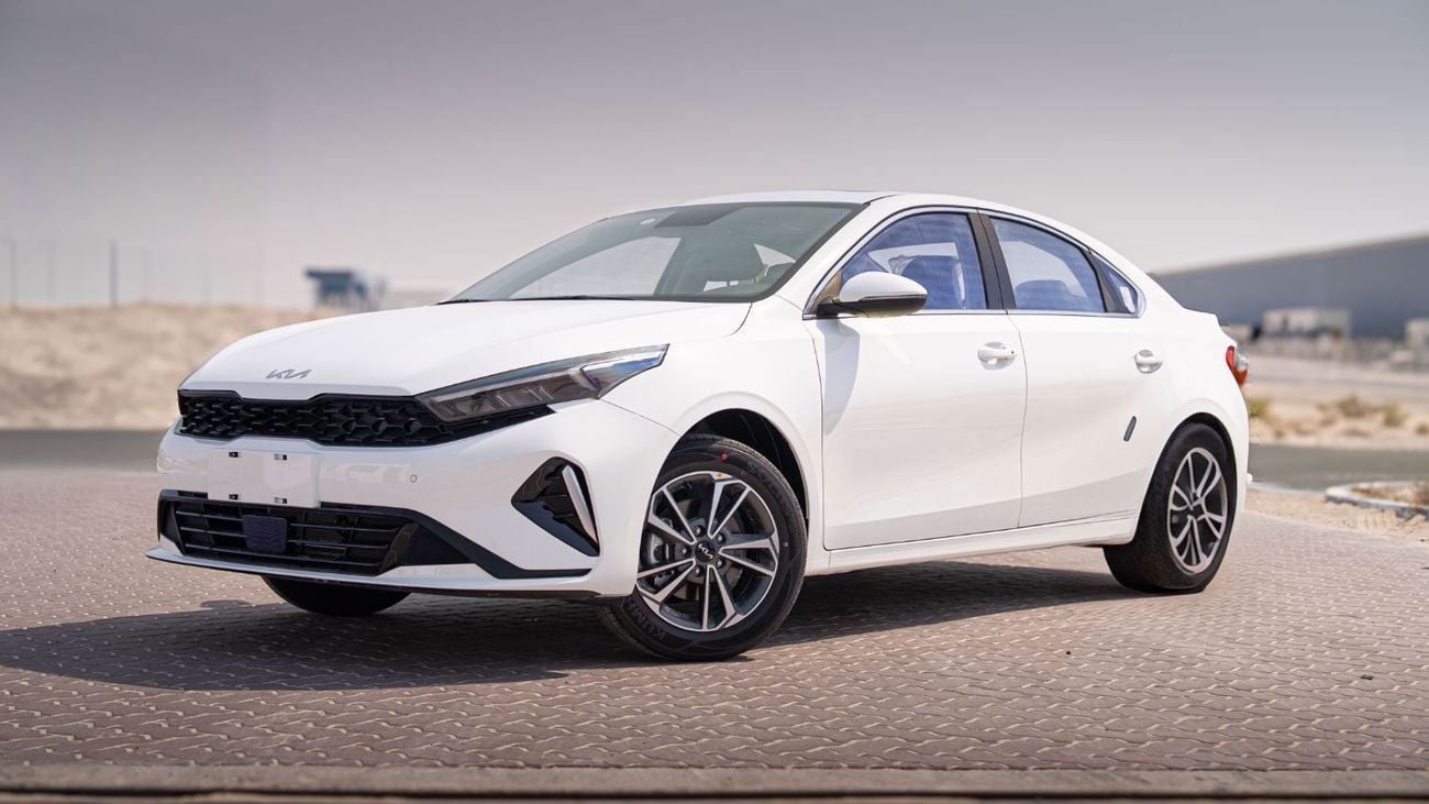 كيا K3 2025 Kia K3 Comfort Premium 1.5 - White Inside Black | Export Only