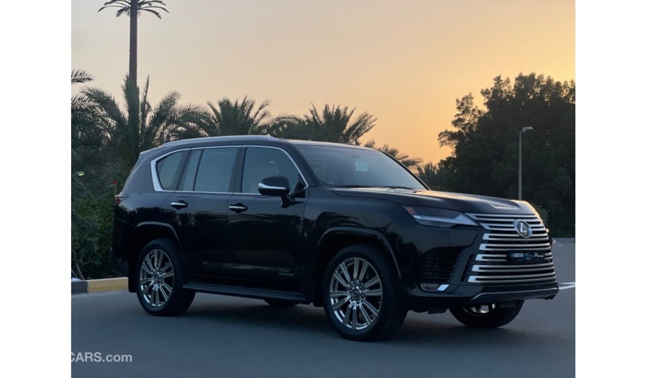 Lexus LX600