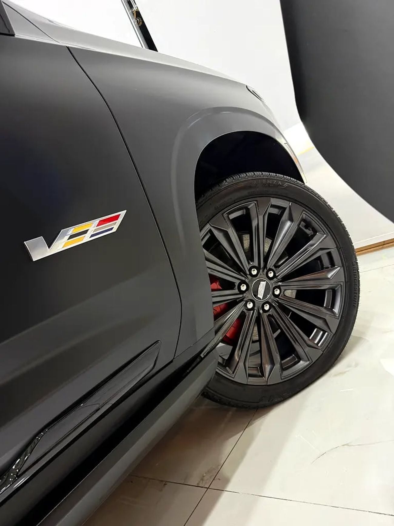 كاديلاك إسكالاد V SERIES