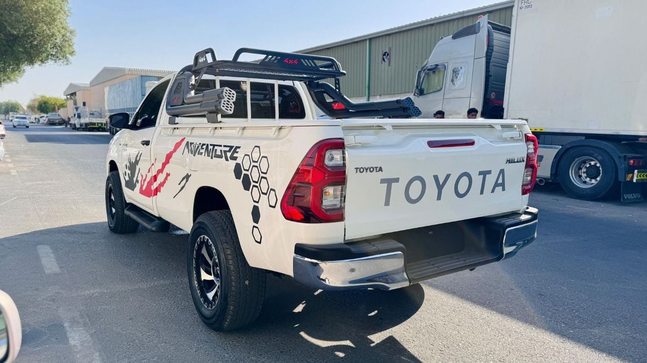 تويوتا هيلوكس -