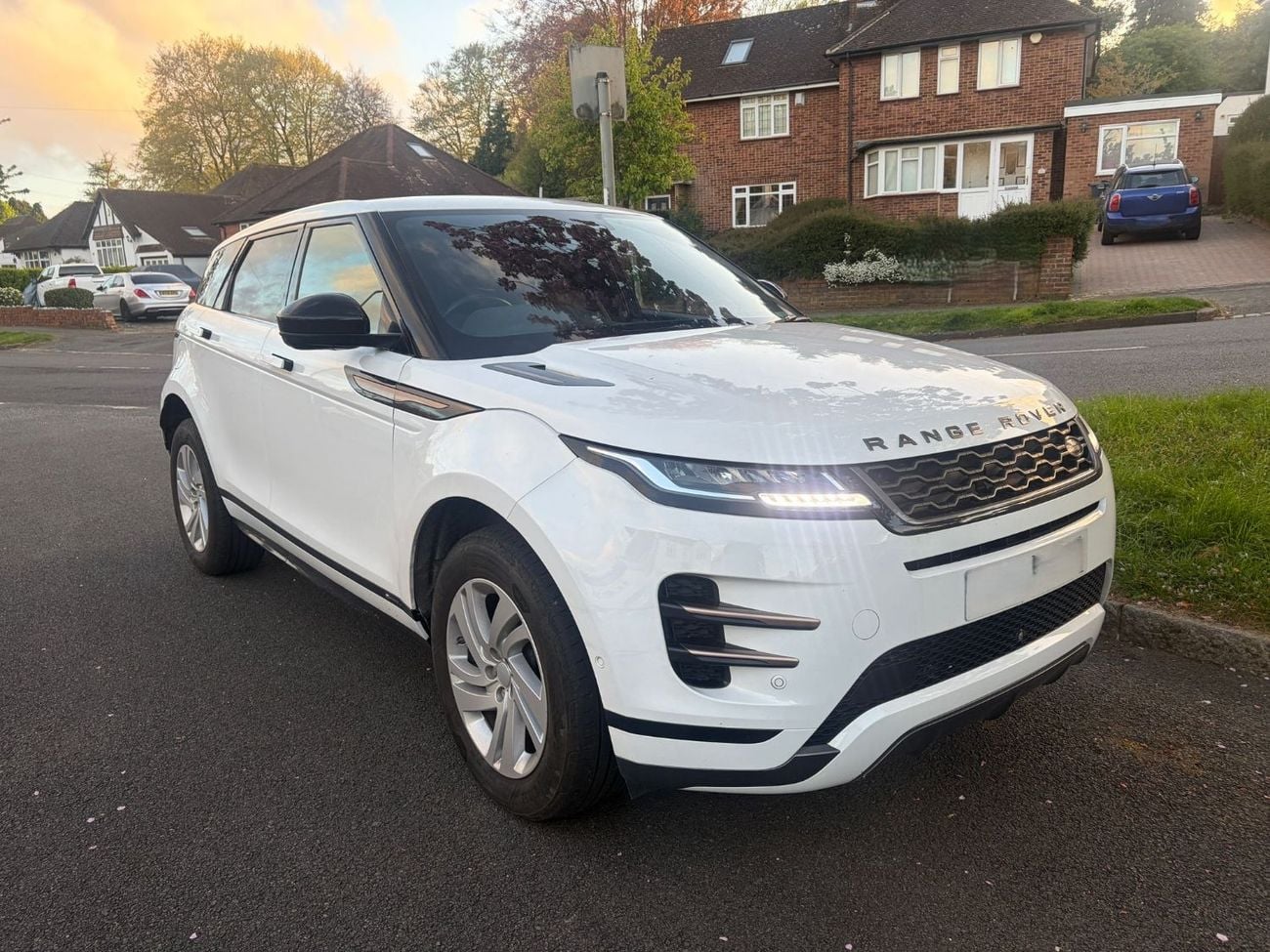 لاند روفر رانج روفر إيفوك -