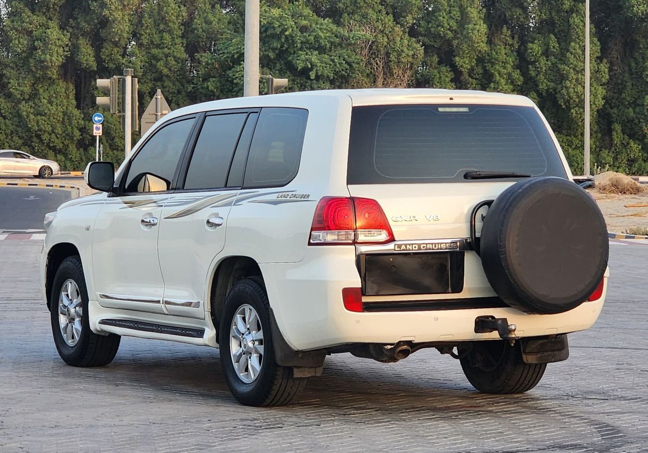 Toyota Land Cruiser GX.R V8