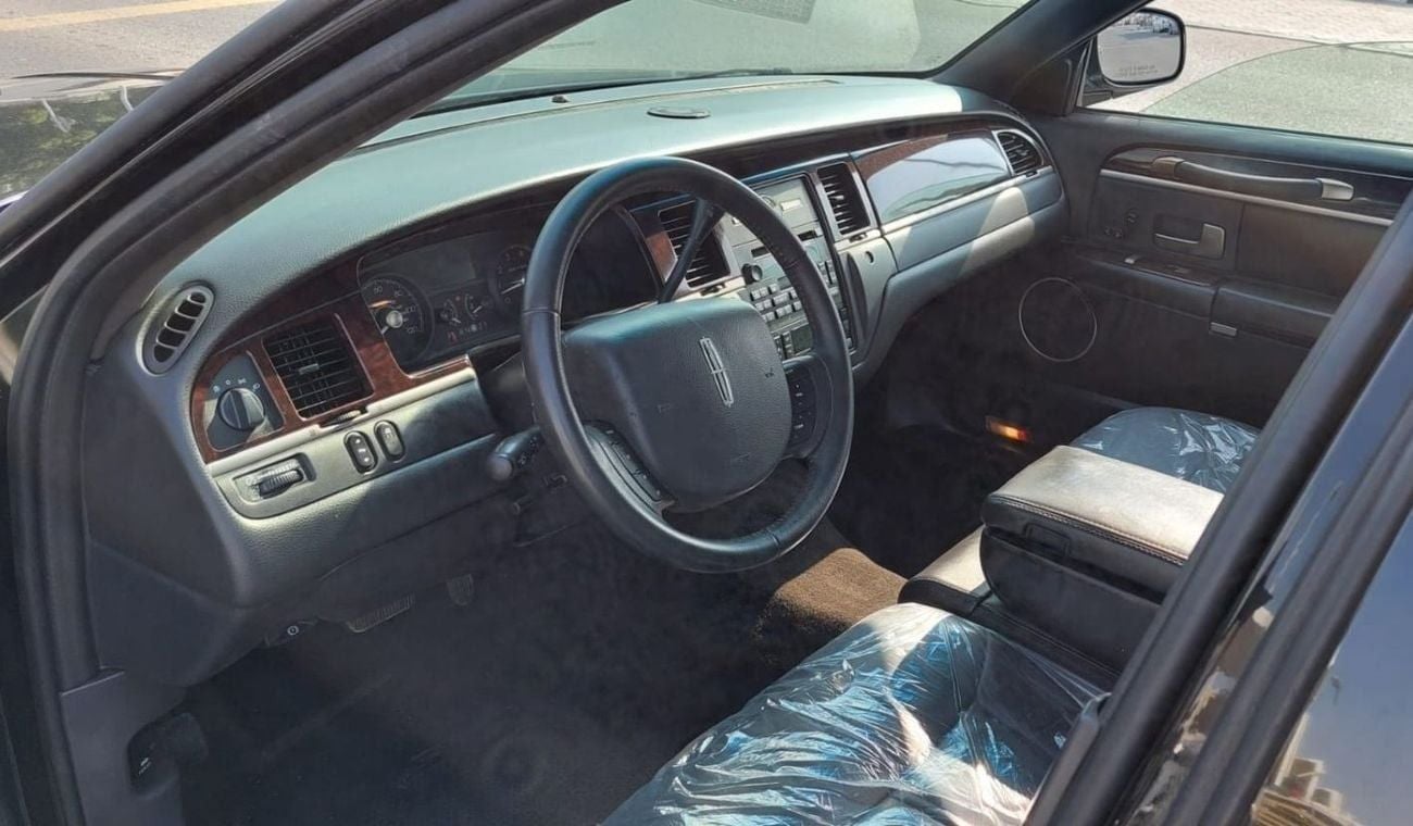 لينكولن تاون كار town car large