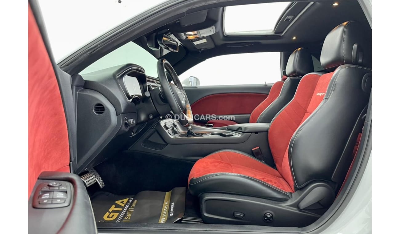 دودج تشالينجر SRT هيلكات 2016 Dodge Challenger SRT Hellcat, Warranty, Full Service History, GCC