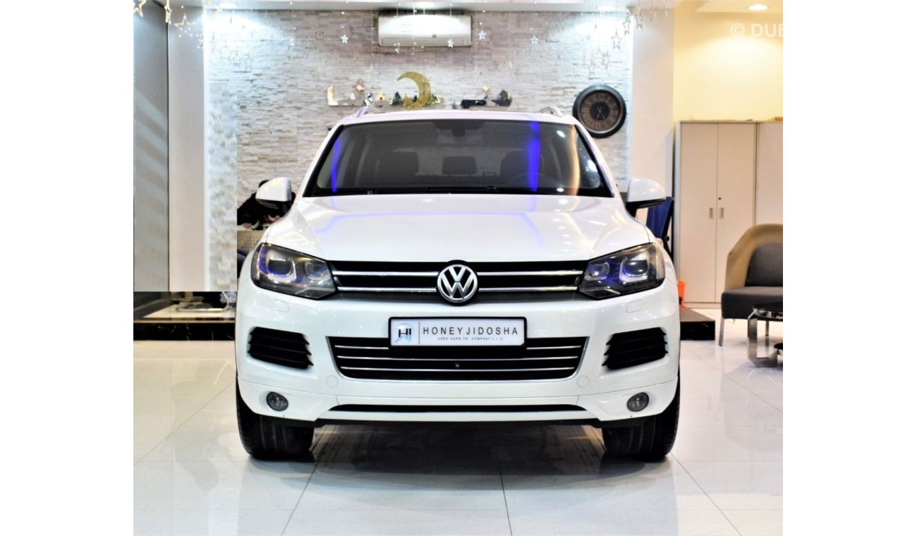 Volkswagen Touareg ( ORIGINAL PAINT صبغ وكاله ( FULL OPTION ) Volkswagen Touareg 2014 Model!! in White Color! GCC Specs