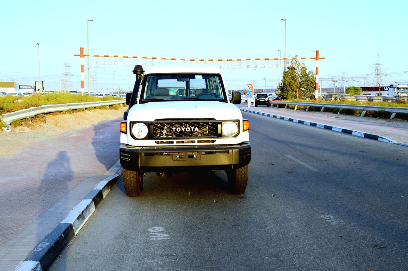 Toyota Land Cruiser Toyota Land Cruiser Hard Top 3 Door Year: 2025 Color: White