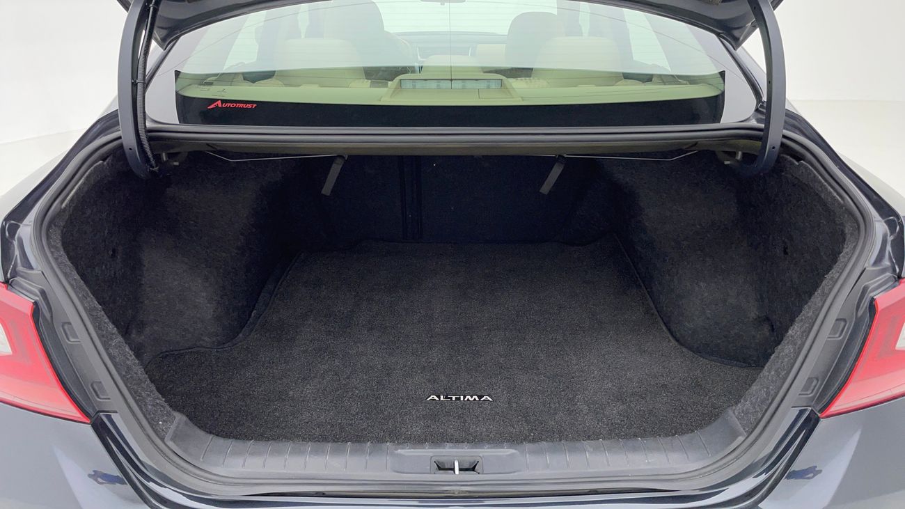 نيسان ألتيما SV 2.5 | بدون دفعة مقدمة | اختبار قيادة مجاني للمنزل