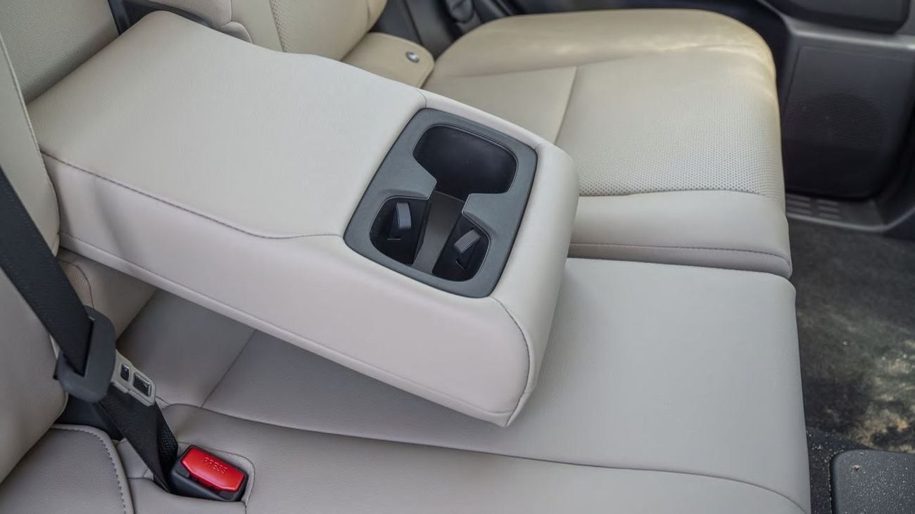 Toyota Prado Prado 2.4 ALR Mid option GCC