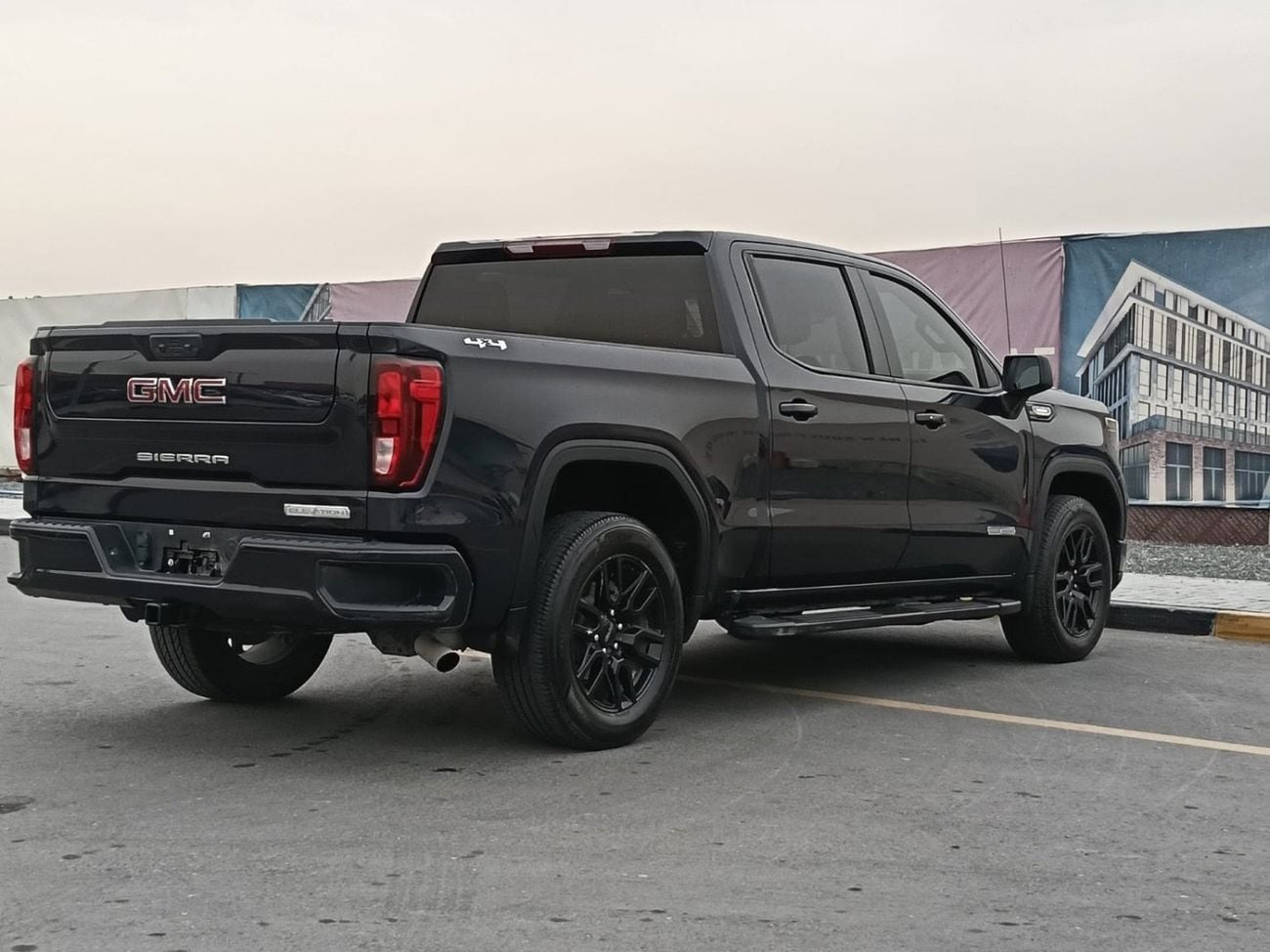 GMC Sierra 2.7T SLE Crew Cab (FWD)