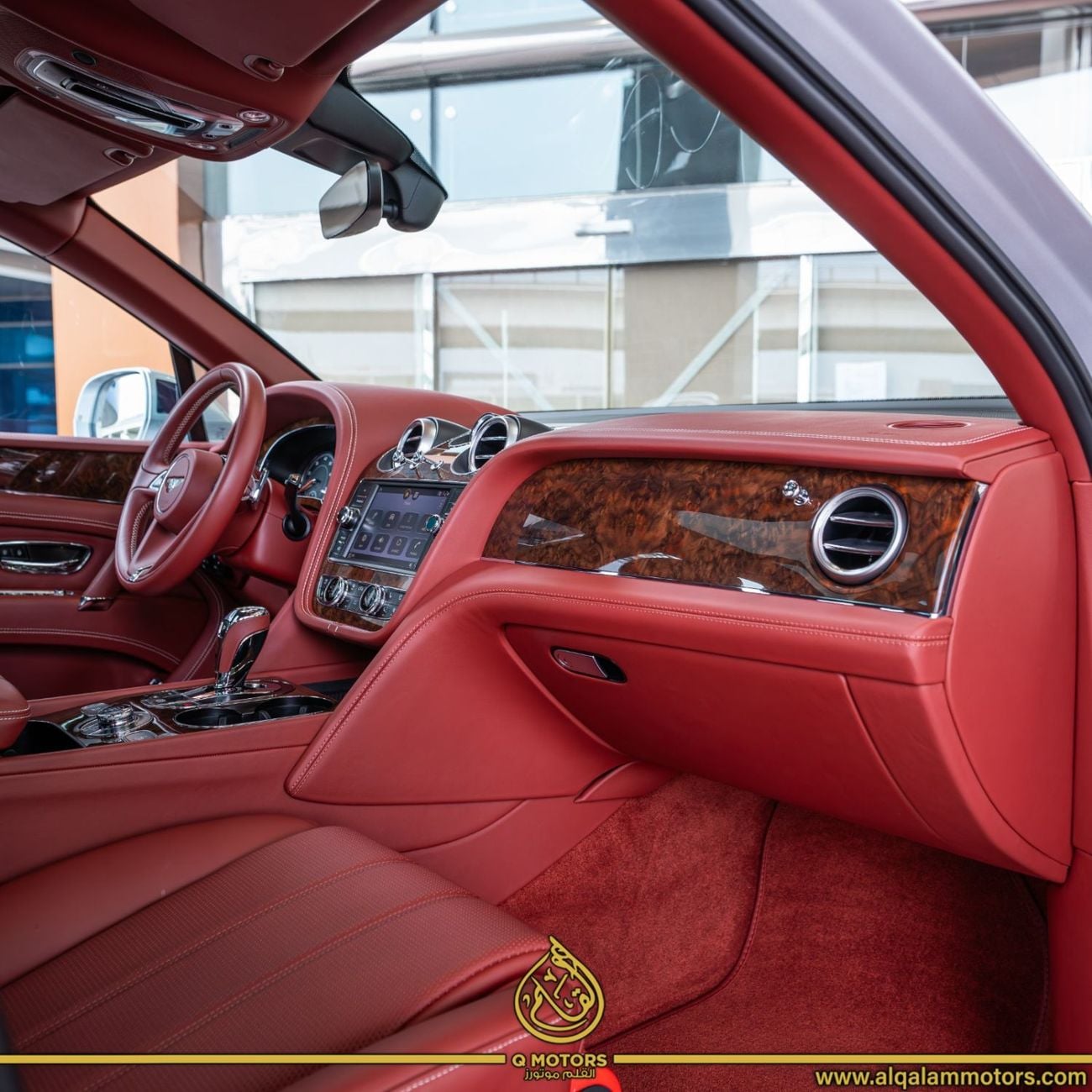 بنتلي بينتايجا Bentley Bentayga W12 2018 - GCC Specs - Done 64,000KM