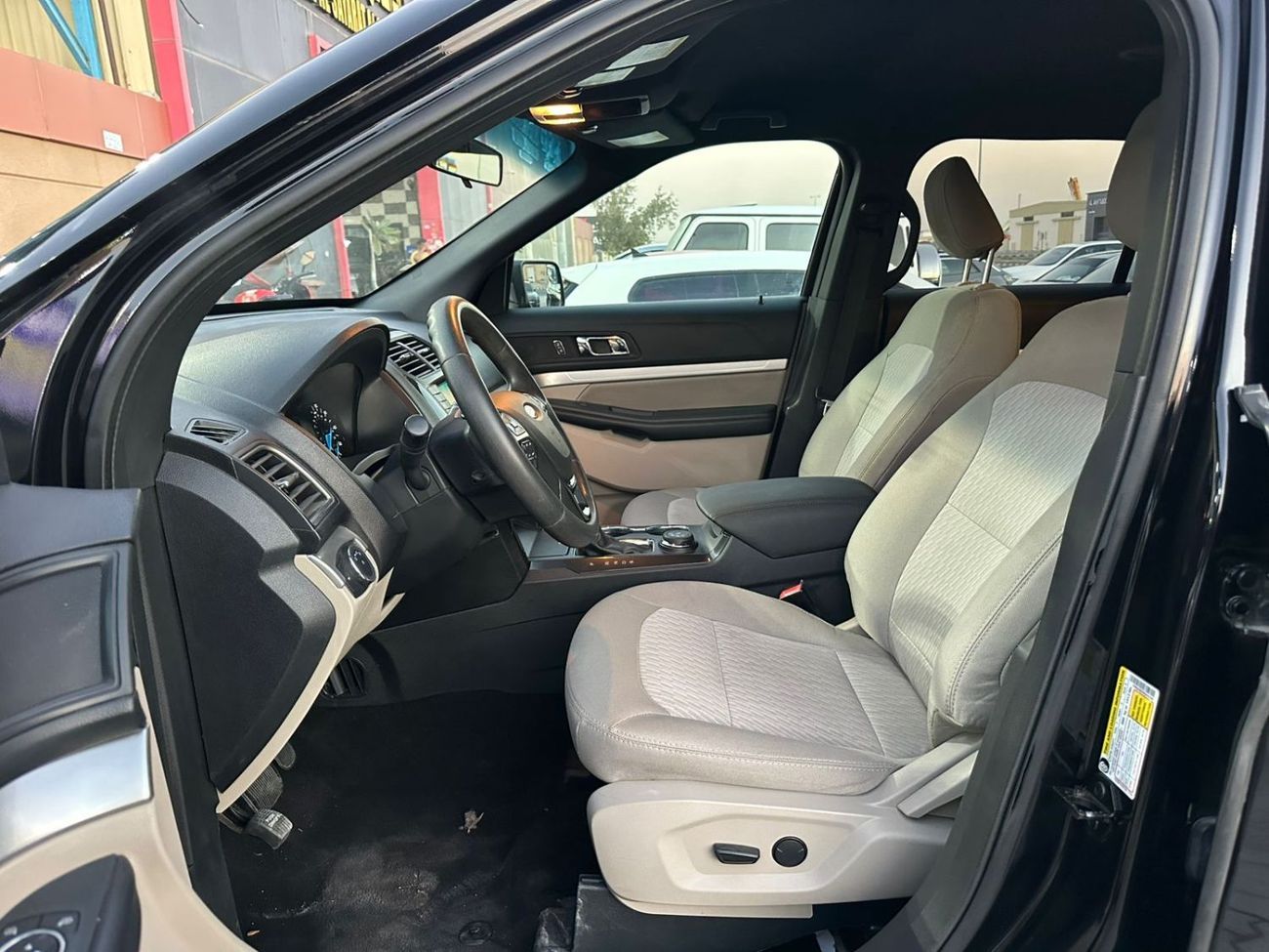 Ford Explorer XLT 202A 2.3L 4WD XLT 2019 2.3L 4WD | perfect condition