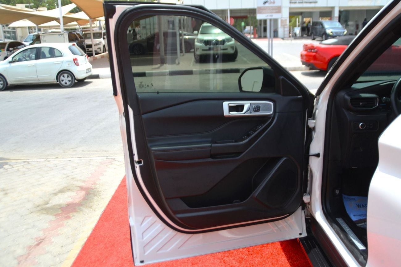 Ford Explorer LIMITED Active 200A 2.3L 4WD
