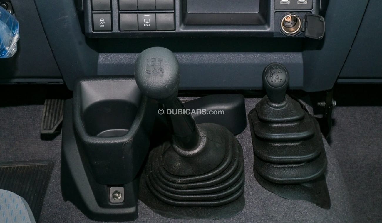 تويوتا لاند كروزر 70 LX V6