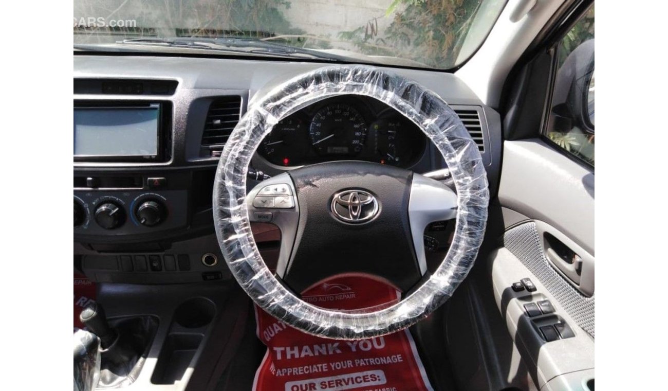 تويوتا هيلوكس Hilux RIGHT HAND DRIVE (Stock no PM 407 )