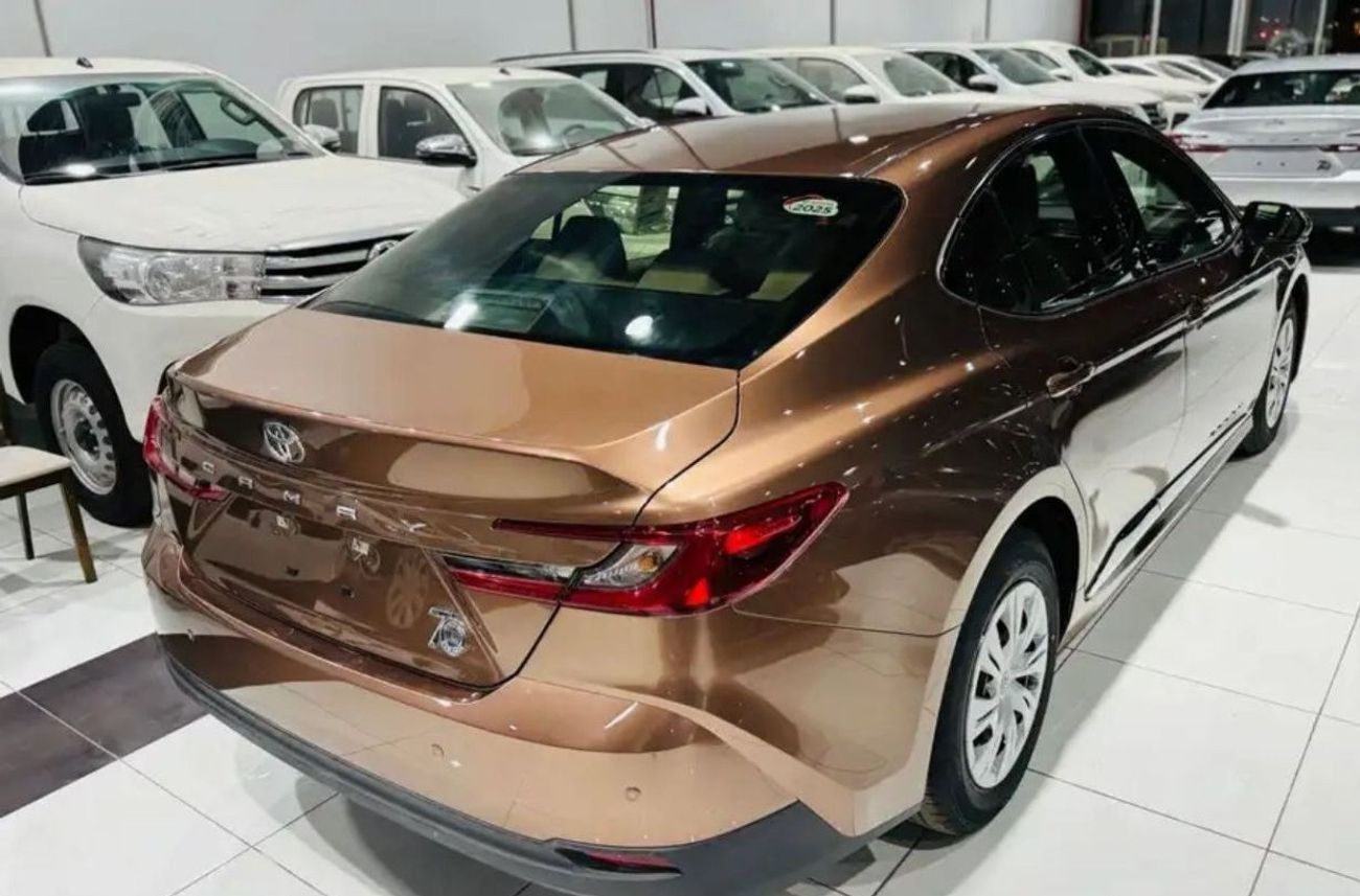 Toyota Camry 2.5L HYBRID 2024 GCC