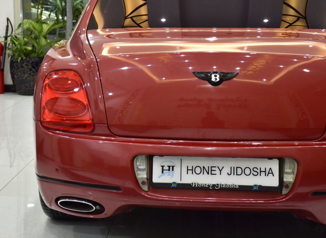 بنتلي فلاينج سبور EXCELLENT DEAL for our Bentley Flying Spur V12 ( 2007 Model ) in Orange Color GCC Specs