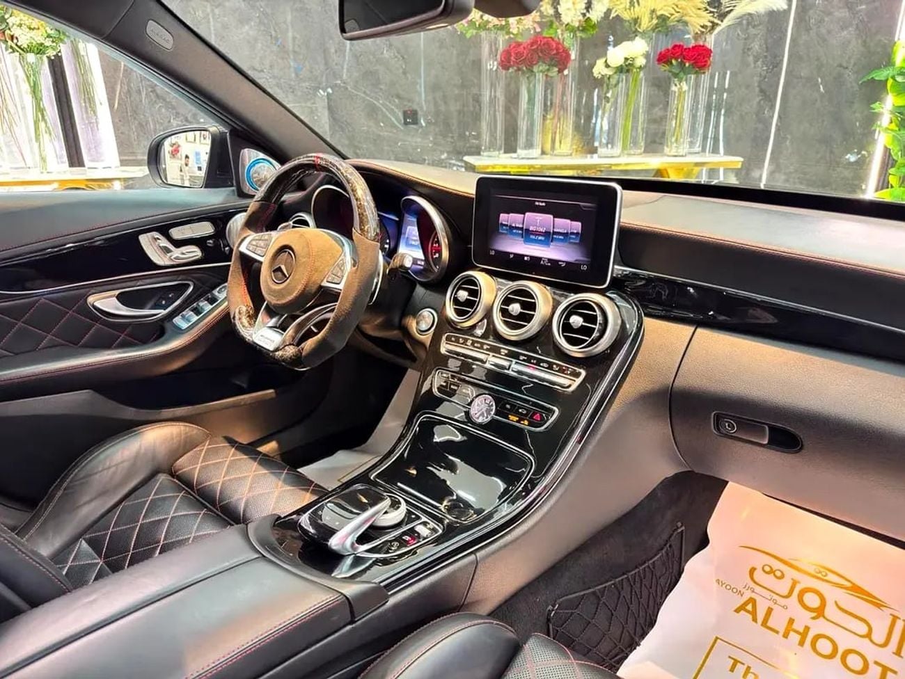 مرسيدس بنز C 63 S ELITE AMG SPECIAL MERCEDES C63S V8 || GCC || TOP OPTIONS || FORGED CARBON FIBER || RADAR LANE ASSIST