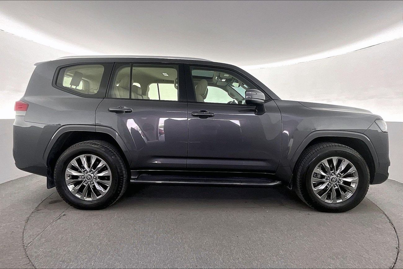 Toyota Land Cruiser GXR | National Day Celebration | Guaranteed Warranty | 0 Down Payment