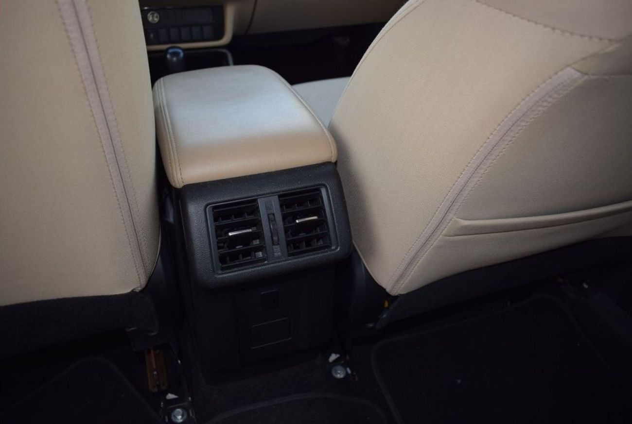 Mitsubishi Outlander GLX Basic Mitsubishi Outlander, Model:2020. Free of accident