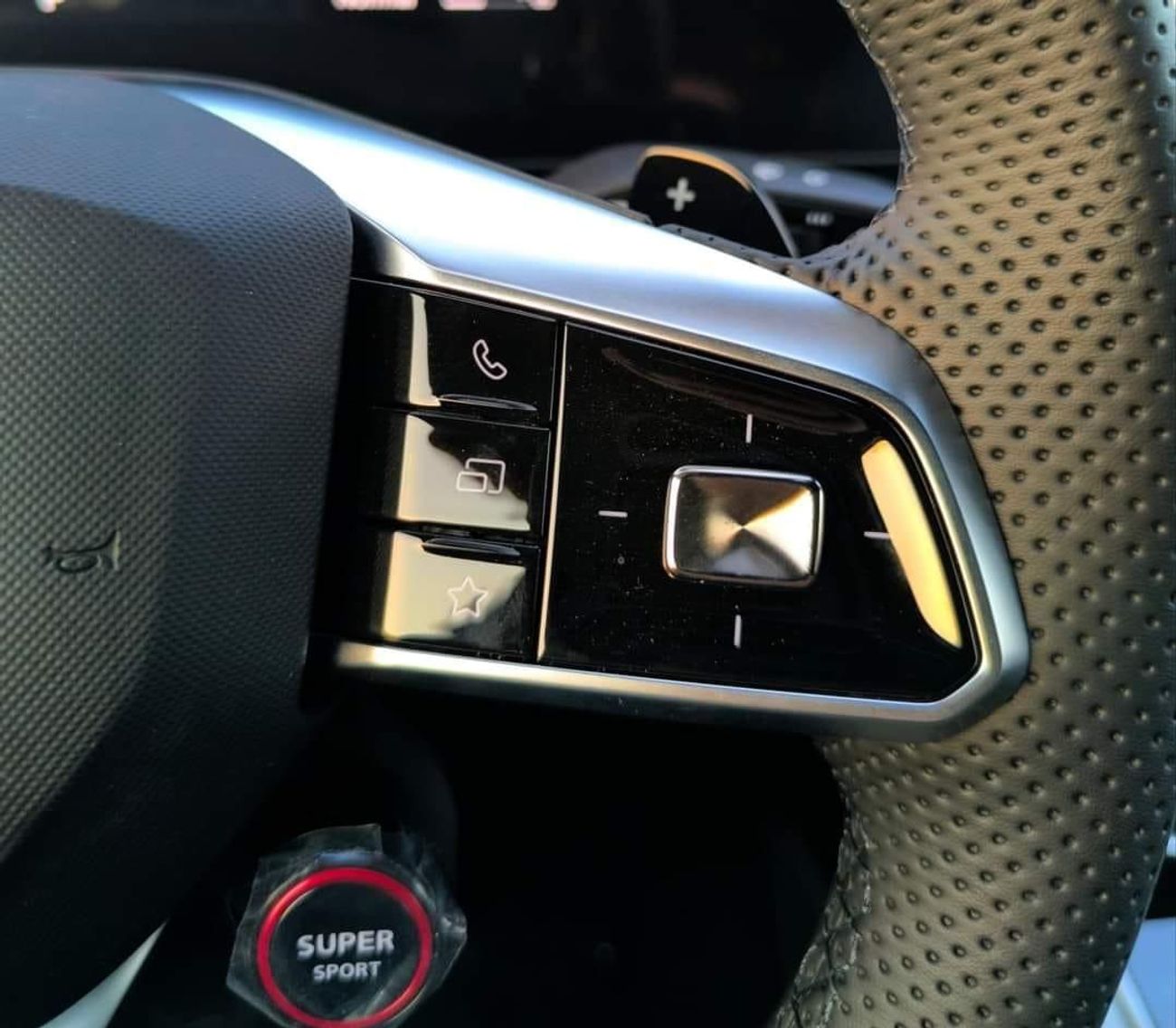 أم جي 7 1.5 TURBO