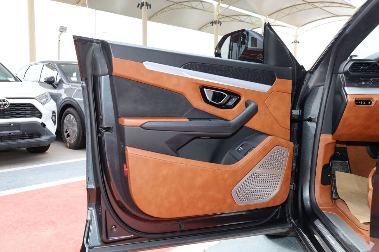 لامبورغيني اوروس STD 4.0T V8