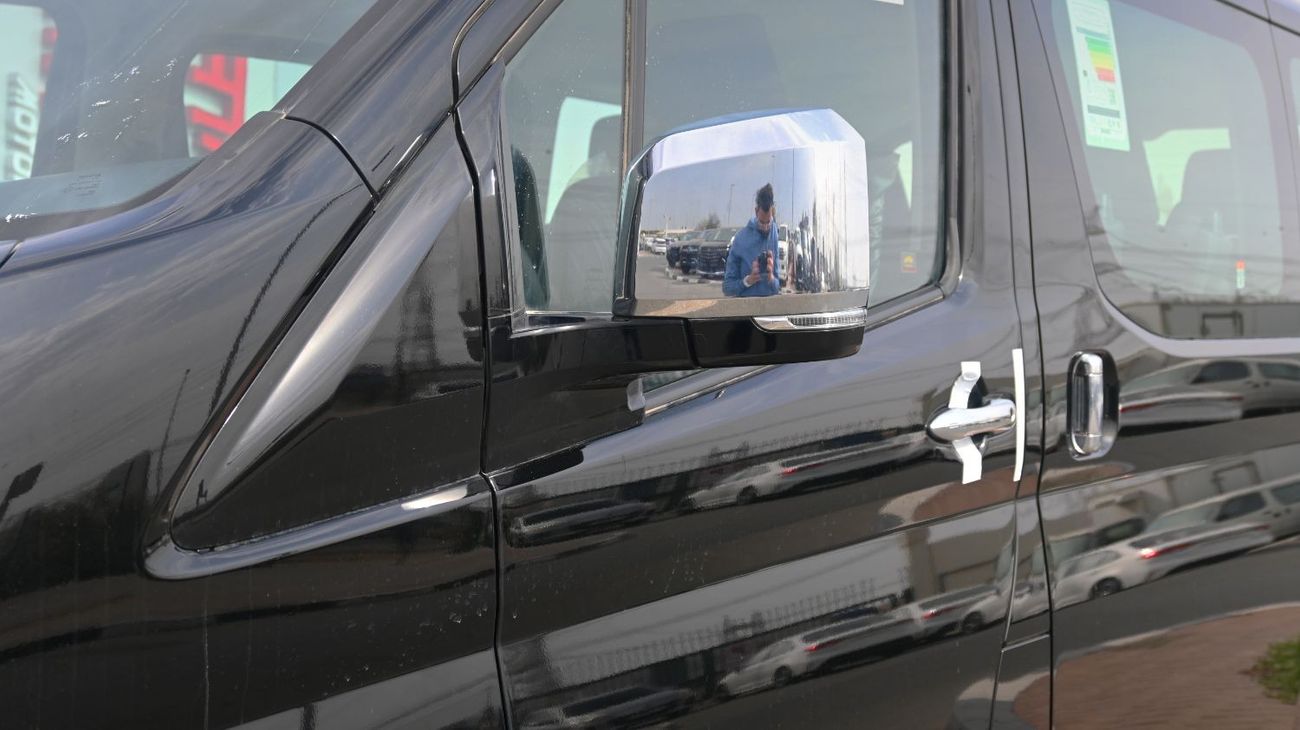 تويوتا جرافينا Toyota Granvia 2025 3.5L Petrol RWD 9 Seats Transmission Automatic  Black Outside Black Inside