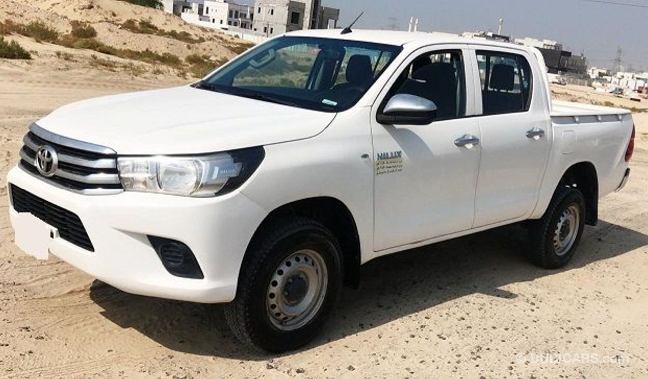 Toyota Hilux TOYOTA HILUX 2016 WHITE 4X4 PETROL