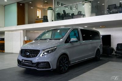 Mercedes-Benz V 250 VIP BUSINESS VAN –  FULL LUXURY OPTION | BRAND NEW | GCC | 2023