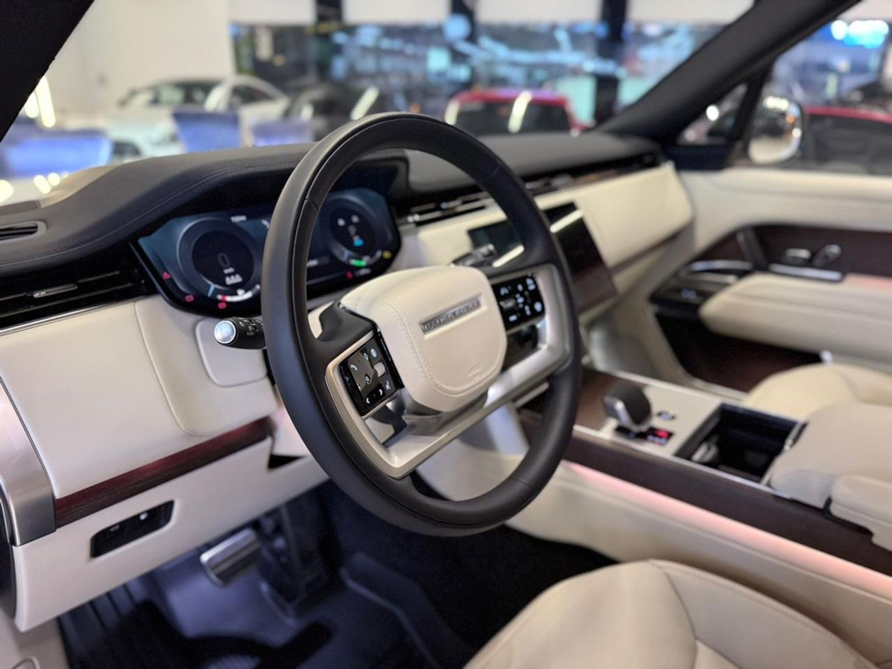 Land Rover Range Rover 2024 Range Rover P550e SE - PHEV Up to 100 Km ! - Brand New - Warranty available up on request