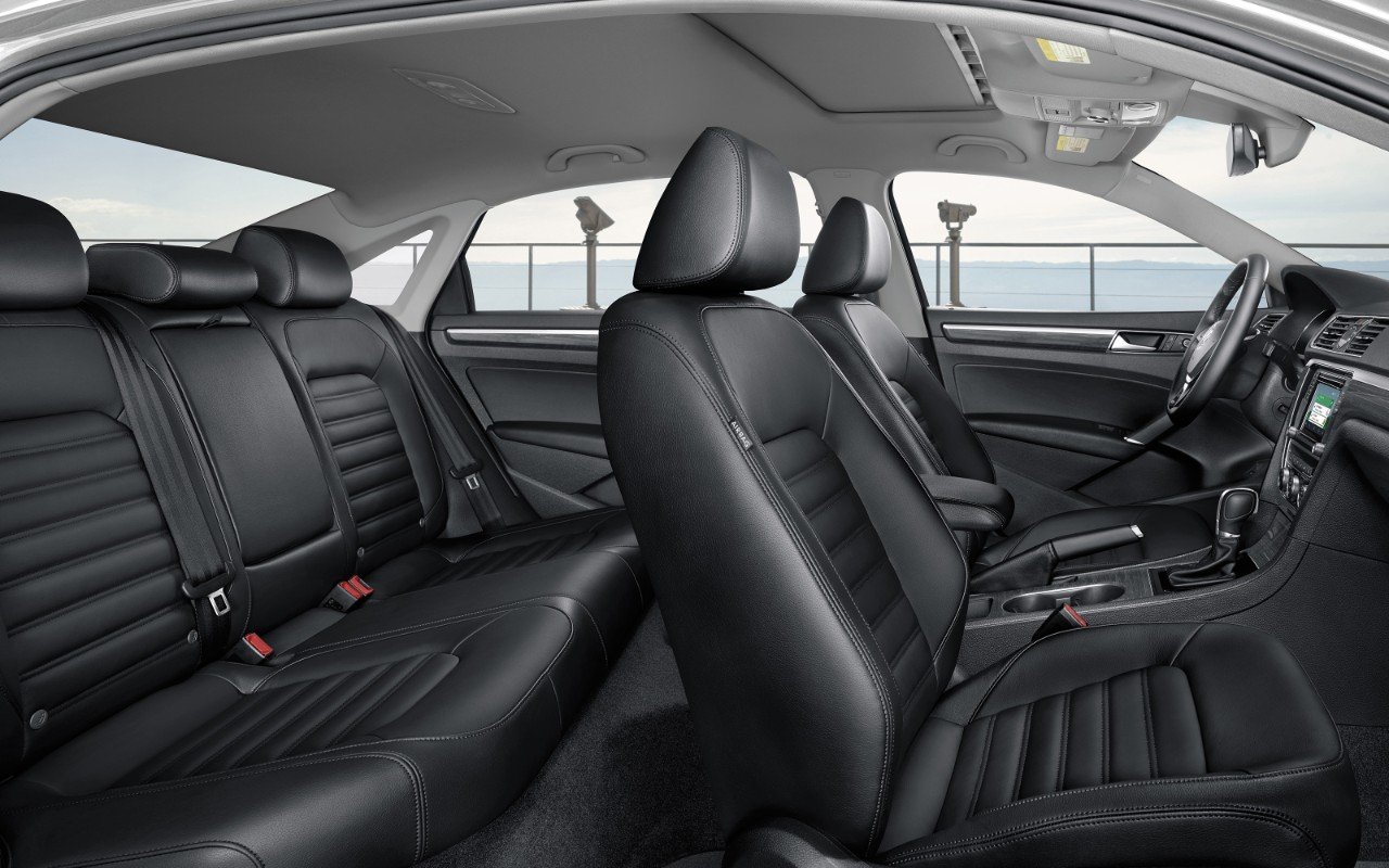 Volkswagen Passat interior - Seats