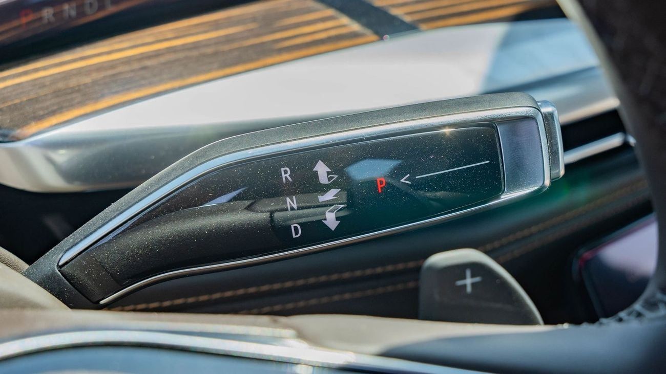 Cadillac Escalade 2025 Cadillac Escalade Premium Luxury 6.2L V8 AT Petrol