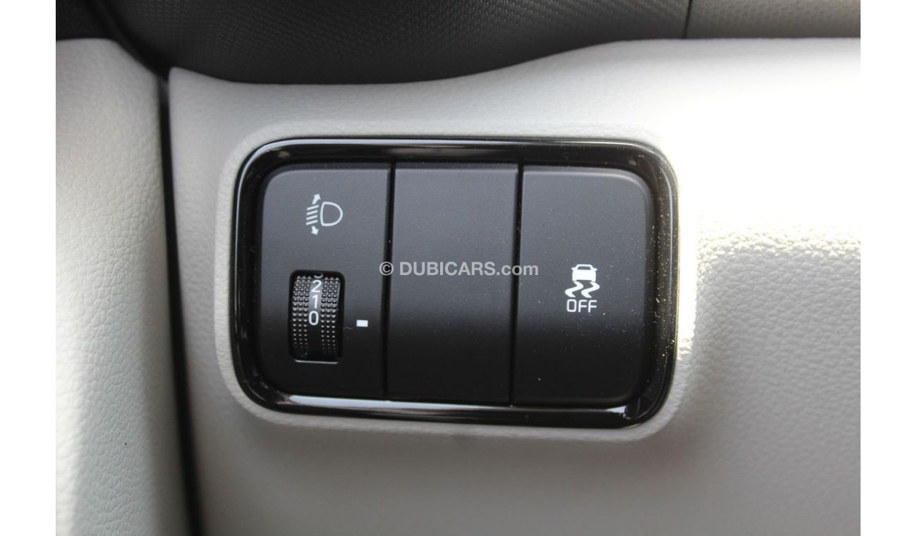 Kia Sonet 1.5L Petrol, Alloy Rims, DVD, Rear Camera, Rear Parking Sensor