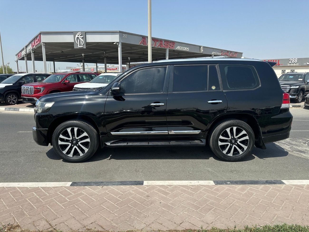 Toyota Land Cruiser GXR 4.0L (271 HP) 4WD